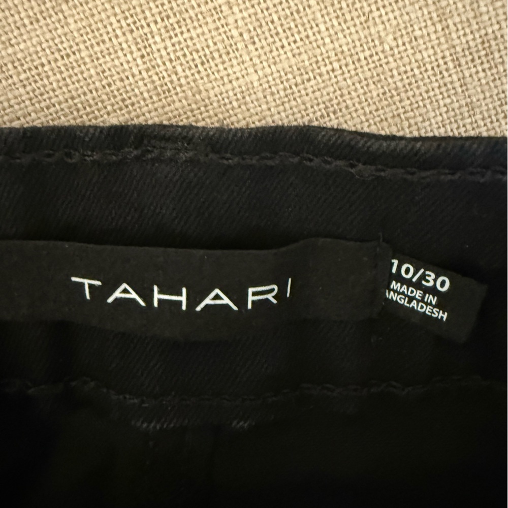 Tahari “Olivia” Black Ankle Jeans - Picture 4 of 6